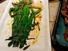 -喝丢一只鞋辣炒海鲜小烧烤(三八广场店)