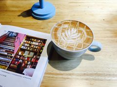 -猫的天空之城概念书店(杭州南宋御街店)