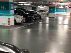 -龙湖虹桥天街-停车场