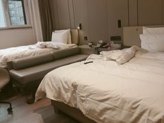 -西安大雁塔科技大学地铁站亚朵酒店