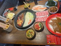 -萍姐火锅·公路夜市(武汉首店)