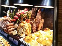 -雍容荟帝王蟹活龙虾展台自助(IFS黑金店)