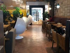 大堂-雨舍咖啡(汉神购物广场咖啡街区店)