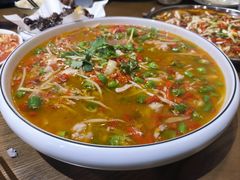 鲜锅兔-邱金小炒·30 年盐帮江湖菜(自贡店)