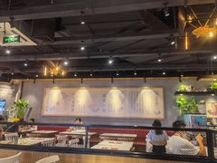 大堂-渝是乎酸菜鱼·川渝小炒(新世界百货望京店)