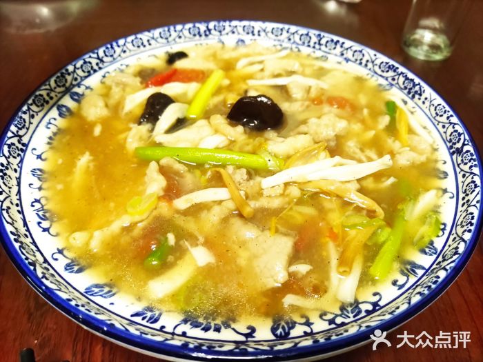 管记水席老店(仙果市街店)连汤肉片图片