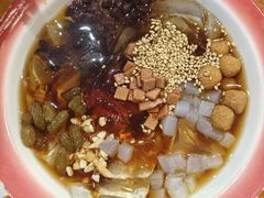 -爆炸头阿姨小四川正宗川味小吃(无任何分店)