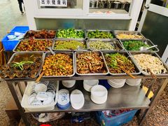 自助取餐区-雨田饭店