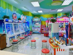 -莫莉幻想儿童乐园(北京金隅嘉品店)