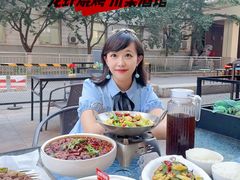 -霸气大叔干锅鸭头·龙虾烧烤·川菜·赛事直播(三里屯店)