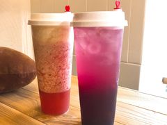 -顶东面包花园·生日蛋糕(世博店)