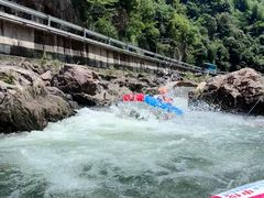 -安吉龙王山峡谷漂流