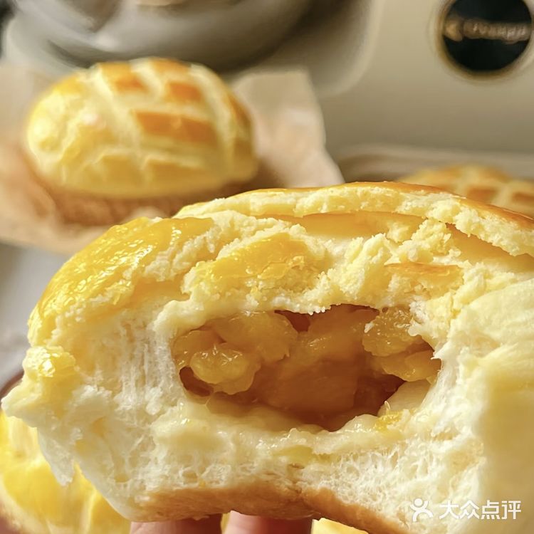 试了10家菠萝包外卖,只有它配叫‘天花板’!