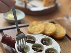 蜗牛配蒜香面包-EN SPACE恩空间