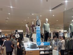-优衣库(太原龙湖万达广场店)