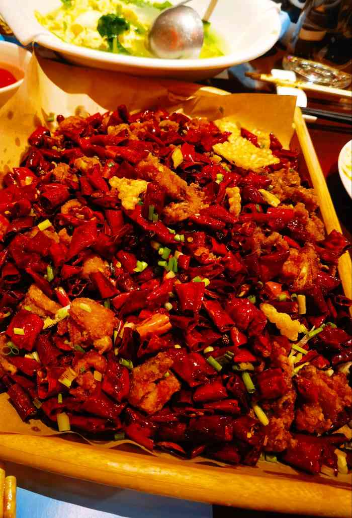 天府食舫(四川大厦店)-"菜品太差,请朋友吃饭,竹笋丝瓜,丝瓜老的.