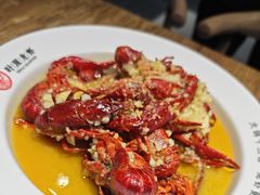 -叶派龙虾•招牌香辣蟹·海鲜(中海国际店)