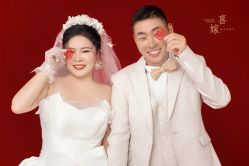 -巴黎时尚婚纱摄影(南汇店)