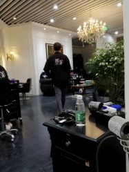 -变画·发型STUDIO