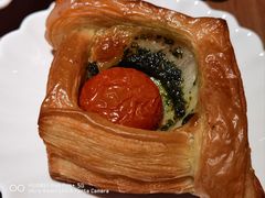 -VERIE BAKEHOUSE