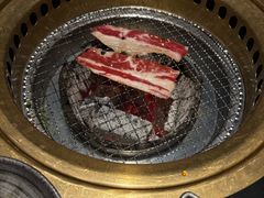 -山川小町·极番烧肉(新地假日广场店)
