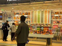 -VENCHI 闻绮(上海佛罗伦萨小镇店)