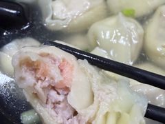 三鲜大馄饨-万寿斋(山阴路店)