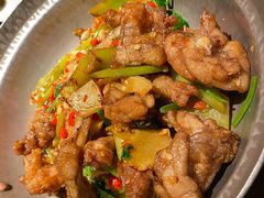 嫩仔姜炒牛蛙-吃饭皇帝大土家民族菜(正大广场店)