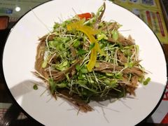 香椿苗拌黑腐竹-松针蔡记蒸饺(花园路店)