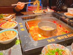 -老牌坊云南鱼豆花火锅(哈西万达店)