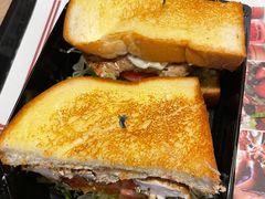 -The Habit Burger Grill 哈比特汉堡(复兴soho店)