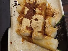 -爆炸头阿姨小四川正宗川味小吃(无任何分店)