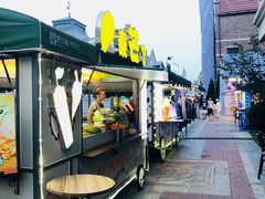 -东港音乐喷泉广场