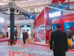 -梅龙镇广场