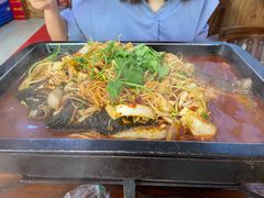 木屋秘制炭火烤鱼-浔味·山屿湖·正宗淳牌全鱼宴老字号
