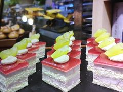 -昆山裕元花园酒店·温莎西餐厅