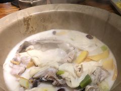 -滇香肴·云南菜蒸汽石锅鱼(云南北路店)
