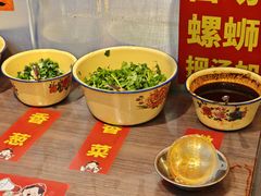 -柳州肥姨妈大骨螺蛳粉(老闵行店)