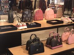 -宁波杉井奥特莱斯广场