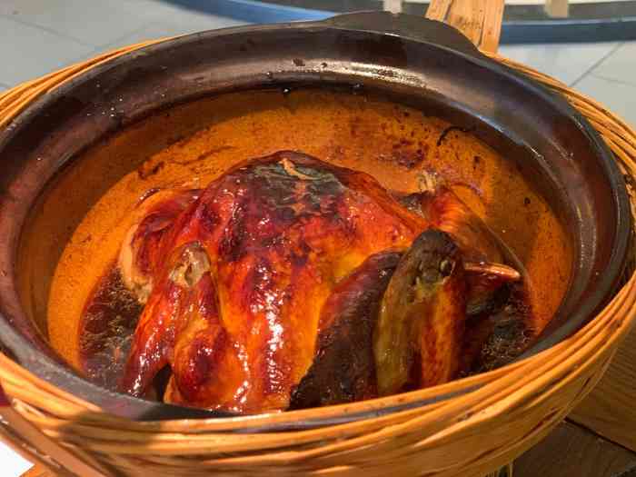 华山徽宴披云徽府菜-"徽宴酒店的一层,早餐也在这里.饭店环境好.