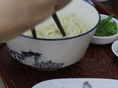 -百年老字号·观振兴蟹黄面·三虾面·苏式面(观前街富仁坊巷店)