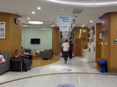 -雅悦齿科(顾村公园店)