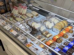 -85度C(生甜甜圈研究工坊·上海平凉店)