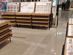 -OYEA欧野眼镜(武商MALL·众圆店)