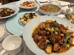 贵阳糍粑辣子土鸡-贵州大厦贵州厅(樱花园西街店)