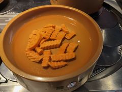 -龍歌自助小火锅(市南金茂湾店)