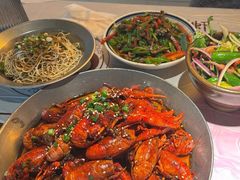 -巴厘龙虾·榜首油焖大虾(音乐学院·沿江酒馆店)