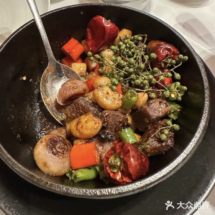 品鉴午间美味佳肴