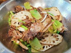 主打的干锅鸭头-安诚居干锅鸭头(八角店)