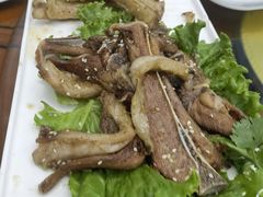 -伊源鼎盛餐饮服务有限公司